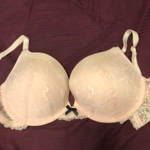 Pale pink Victoria’s Secret sexy bra